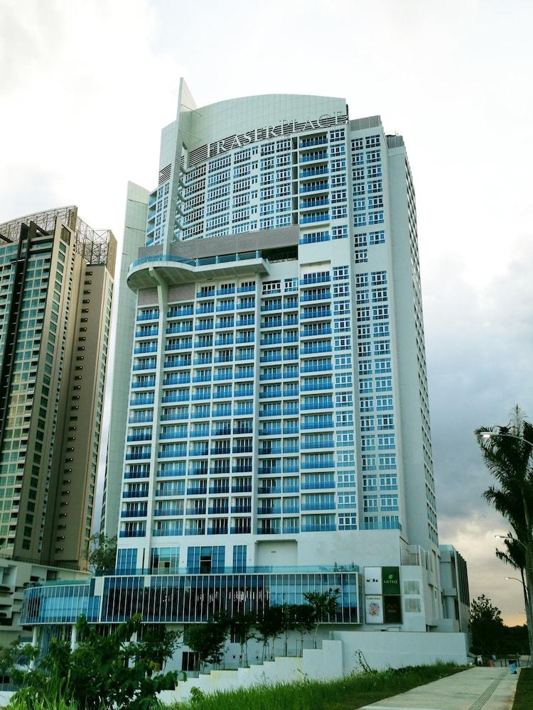 Fraser Place Puteri Harbour Nusajaya  Exteriör bild The hotel in 2015