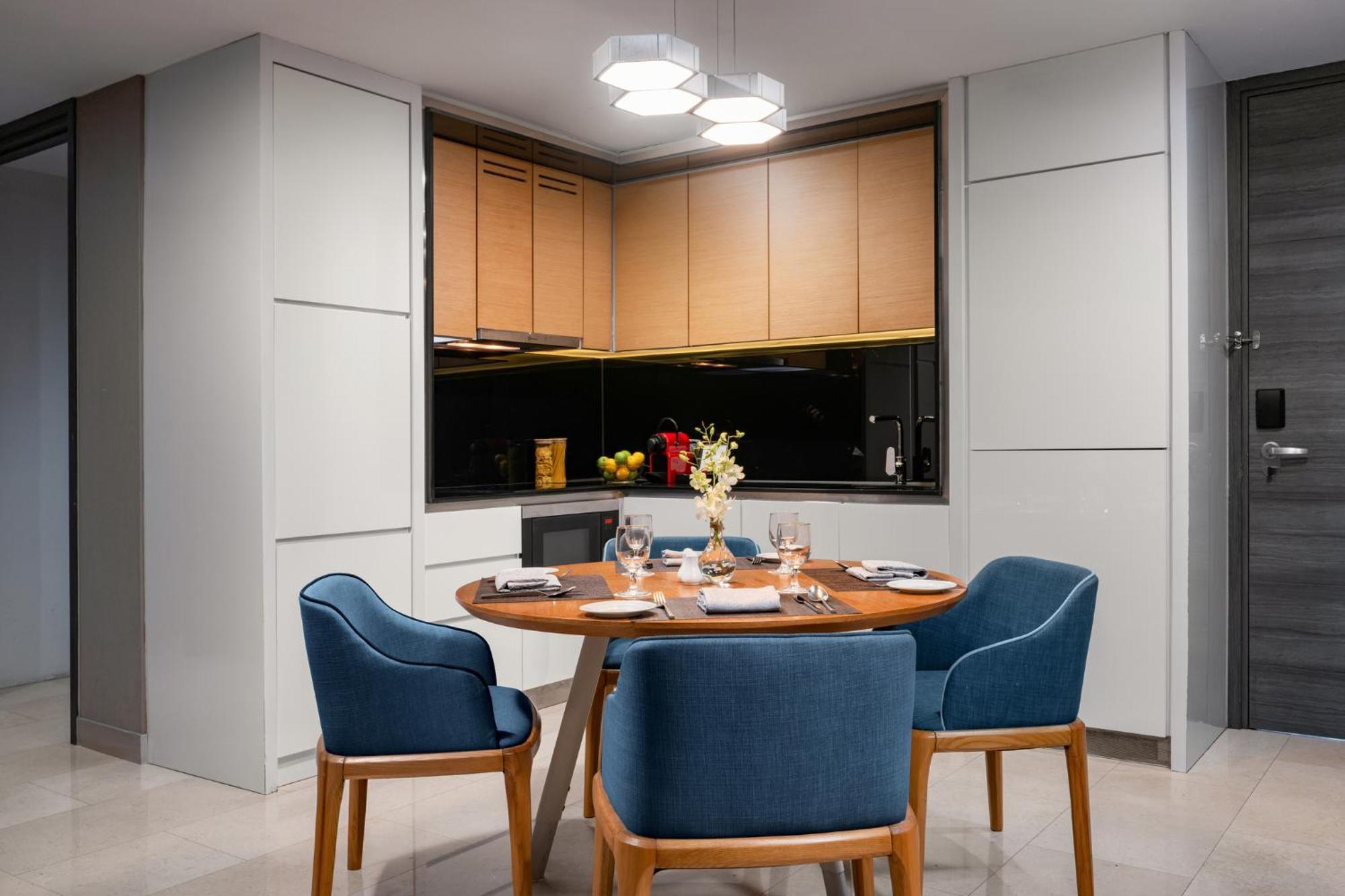 Fraser Place Puteri Harbour Nusajaya  Exteriör bild A modern kitchen